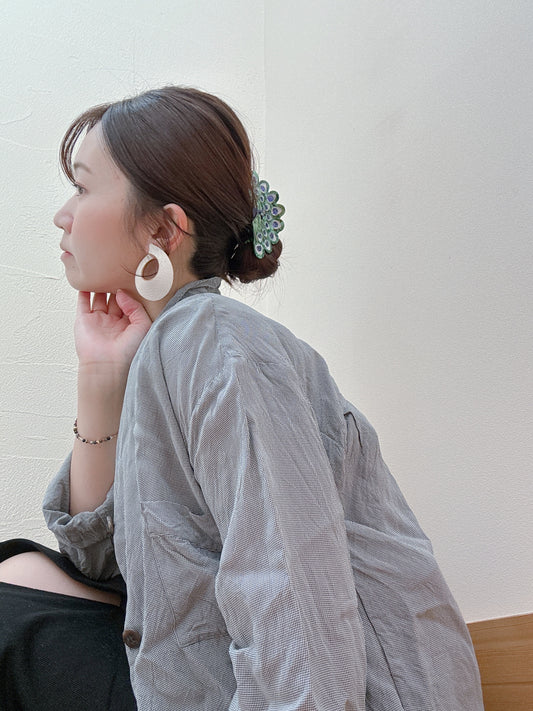 孔雀のヘアクリップ