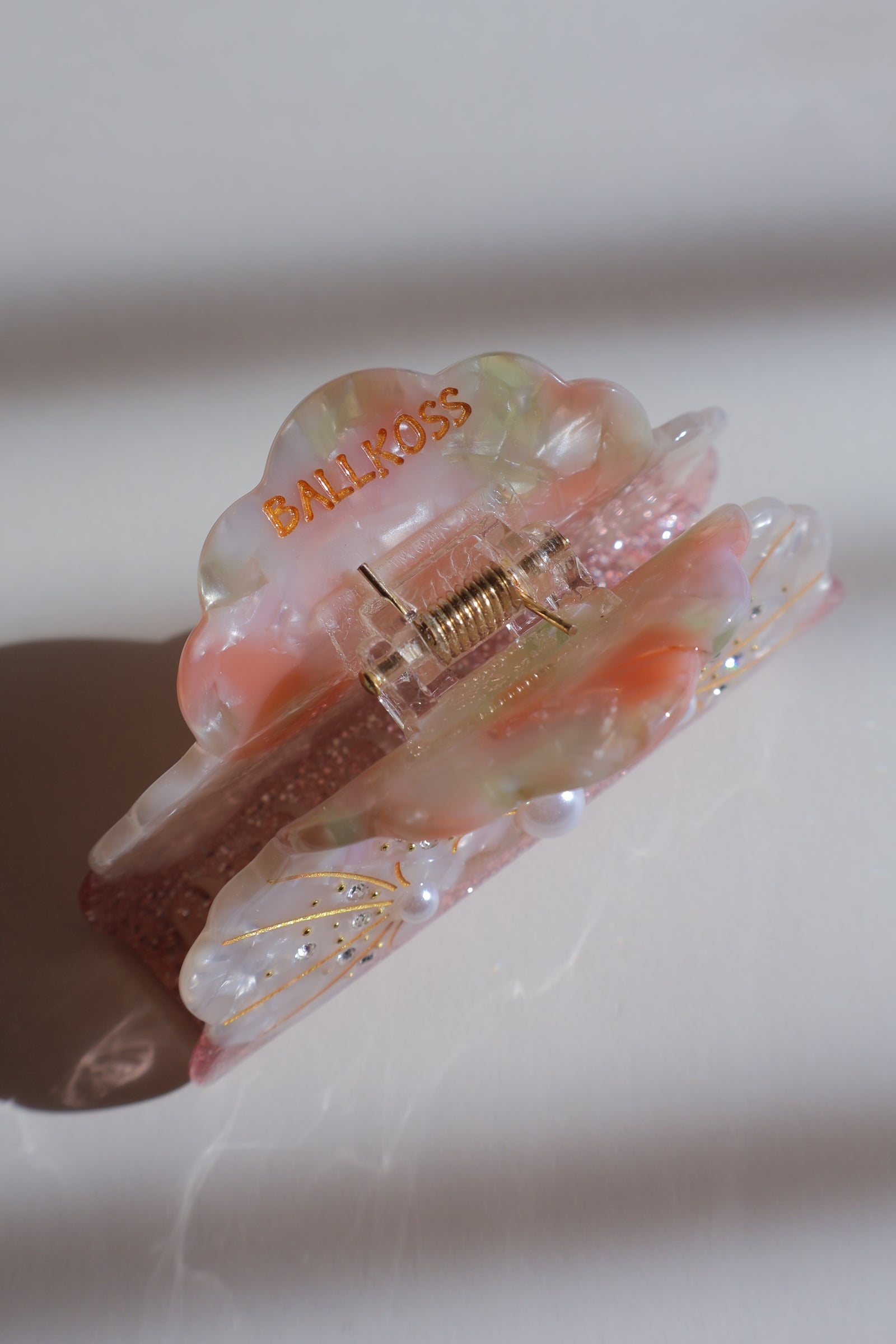 クリスタルシェルのヘアクリップを販売 海の生き物のヘアクリップ